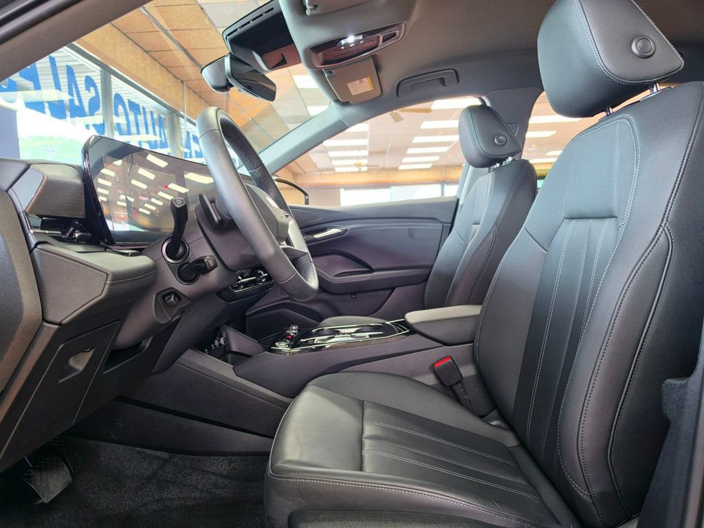 Used 2025 Audi Q6 e-tron Premium w/ Convenience Package AWD/4WD image 11