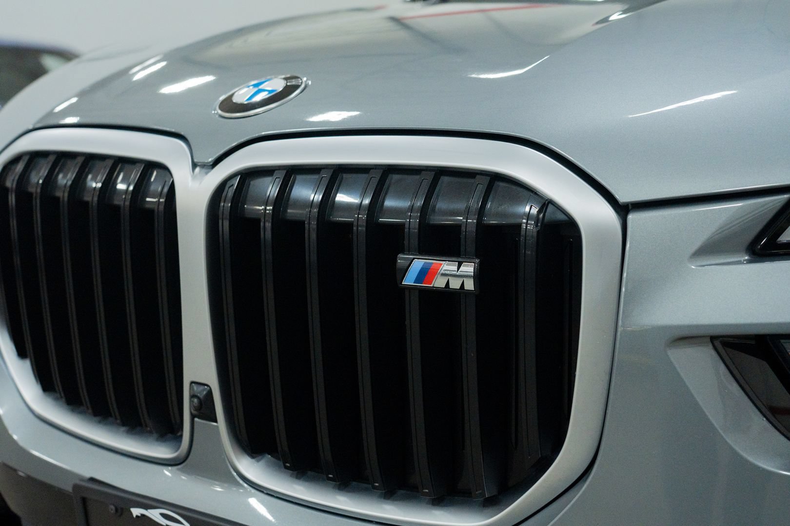 Used 2023 BMW X7 M60i AWD/4WD image 13