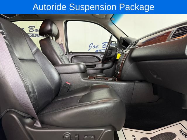 Used 2012 Chevrolet Avalanche LTZ AWD/4WD image 17