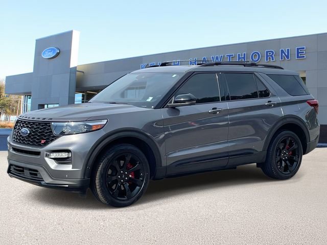 Certified 2021 Ford Explorer ST w/ Equipment Group 401A AWD/4WD image 3