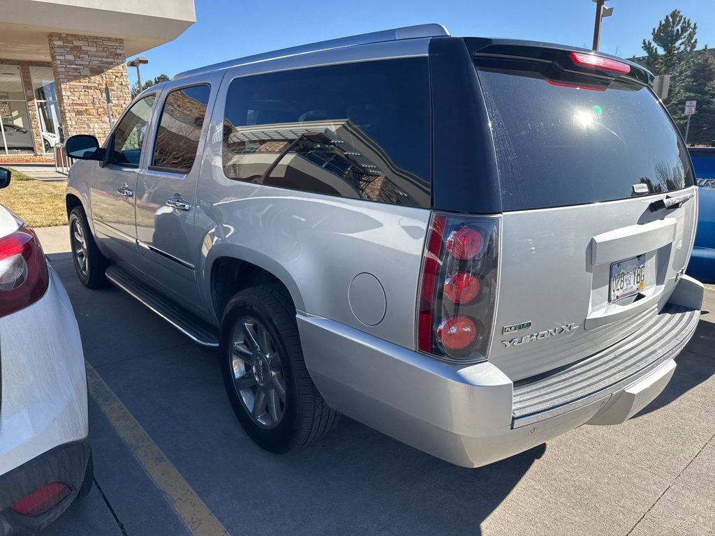 Used 2012 GMC Yukon XL Denali image 3
