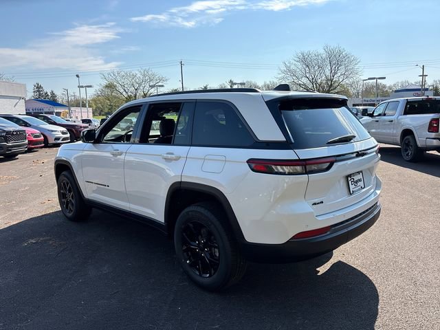 New 2026 Jeep Grand Cherokee Altitude AWD/4WD image 4