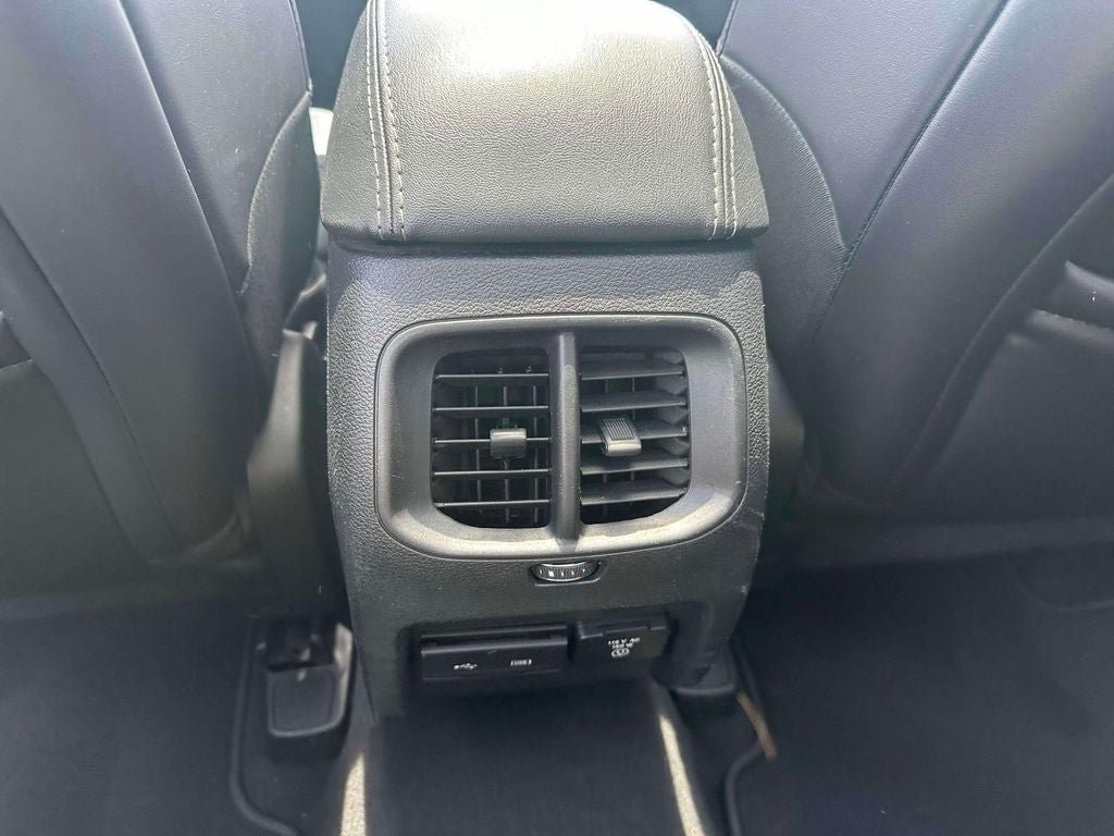 Used 2019 Jeep Cherokee Limited AWD/4WD image 12