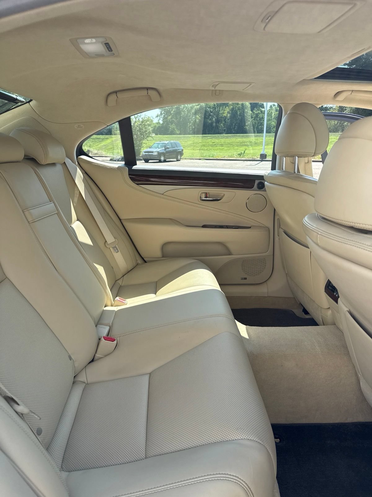 Used 2016 Lexus LS 460 L RWD image 14