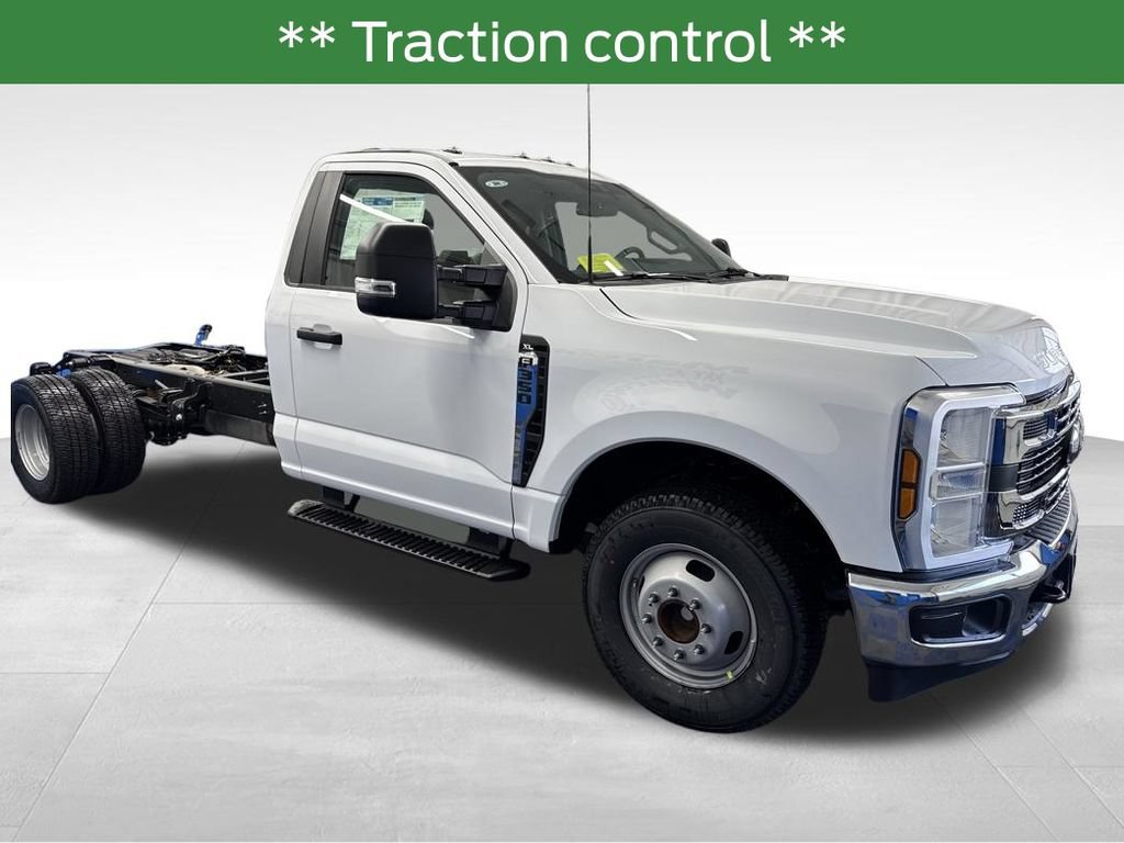 New 2026 Ford F350 XL w/ XL Chrome Package RWD image 7