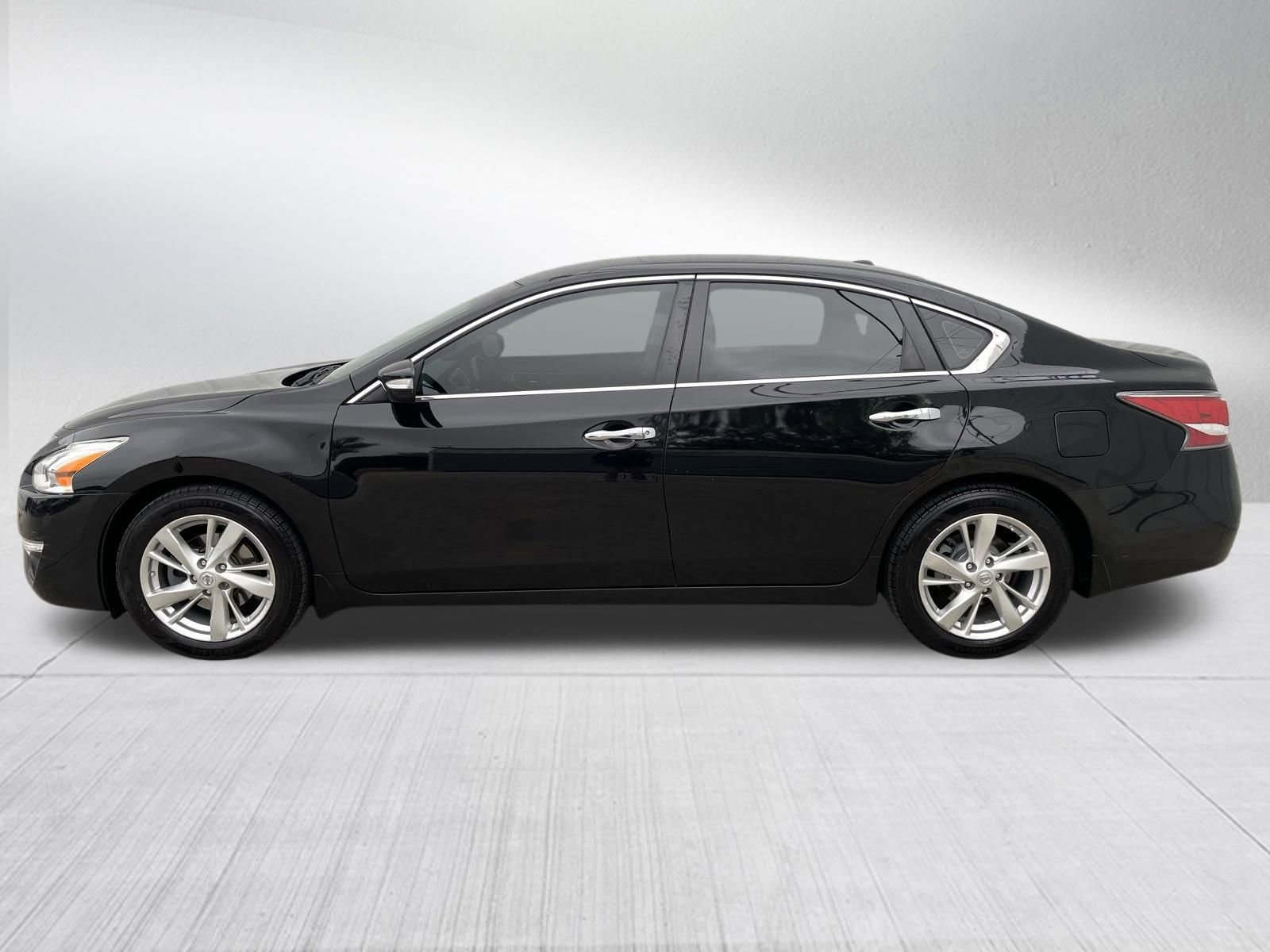 Used 2015 Nissan Altima 2.5 SL FWD image 4