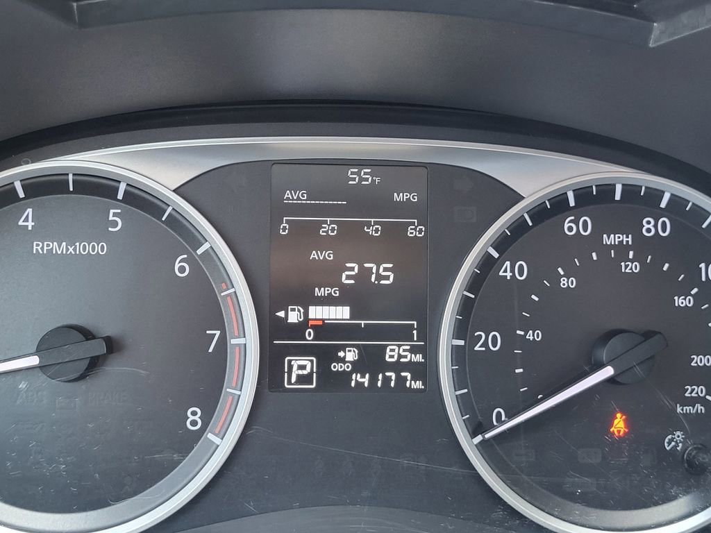 Used 2025 Nissan Versa S FWD image 10