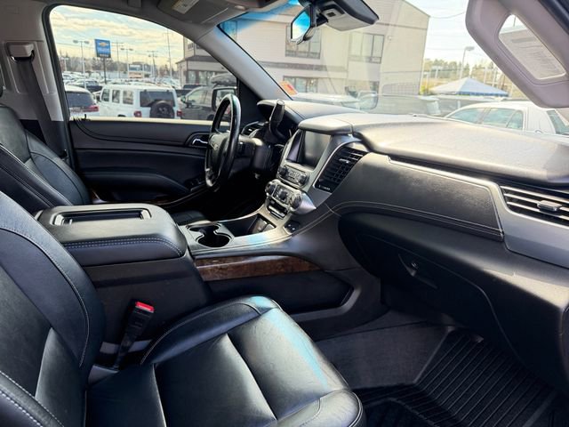 Used 2020 Chevrolet Suburban LT w/ RST Edition image 44