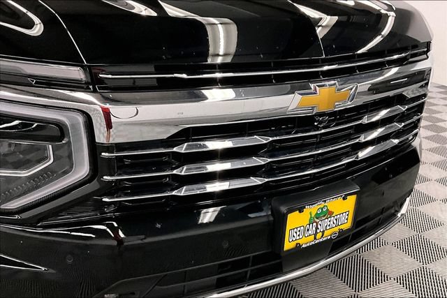 Used 2025 Chevrolet Suburban LT w/ Comfort Package AWD/4WD image 35