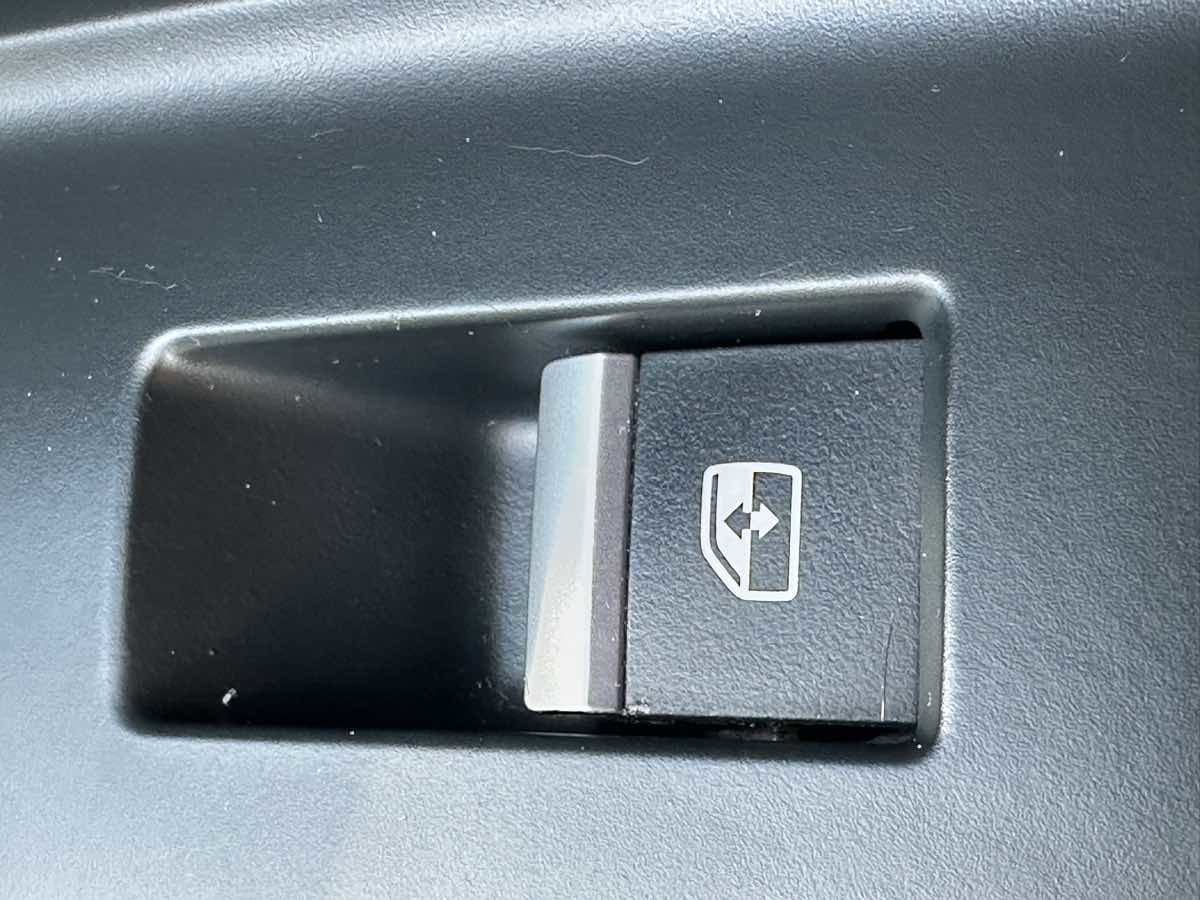 Used 2018 Audi Q5 2.0T Premium Plus AWD/4WD image 30