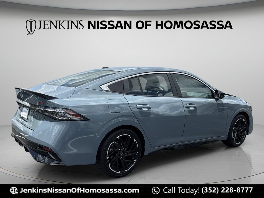 New 2026 Nissan Sentra SR w/ SR Premium Package FWD image 3