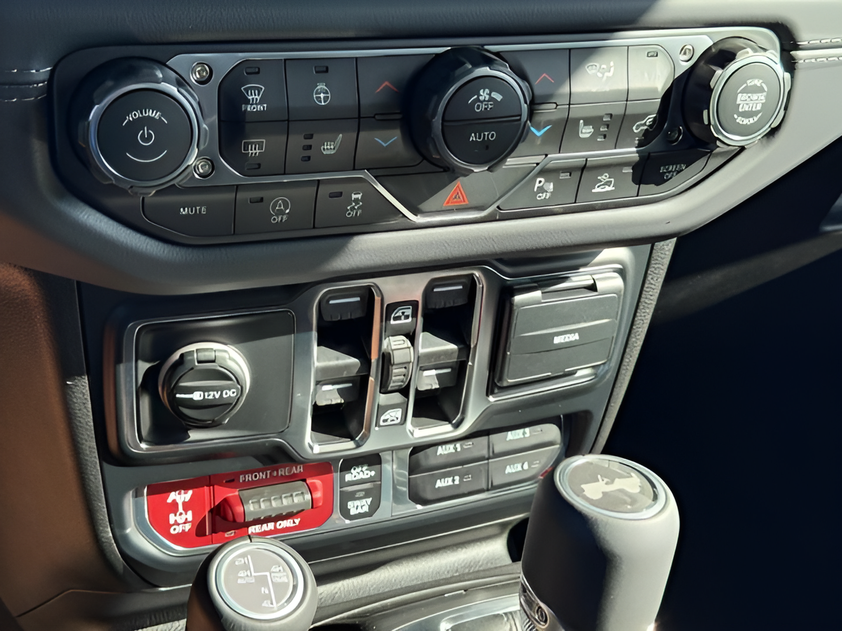 New 2027 Jeep Wrangler Unlimited Rubicon AWD/4WD image 26