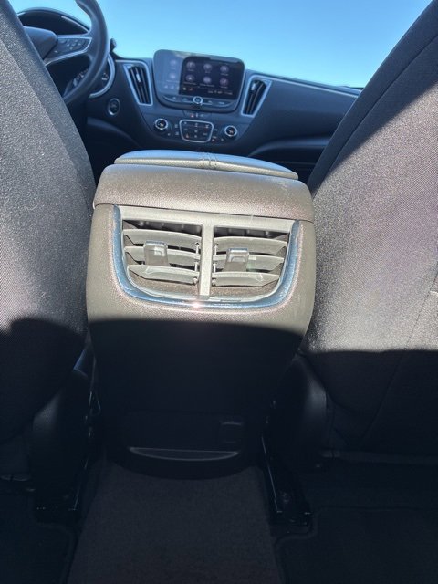 Used 2025 Chevrolet Malibu LT image 24