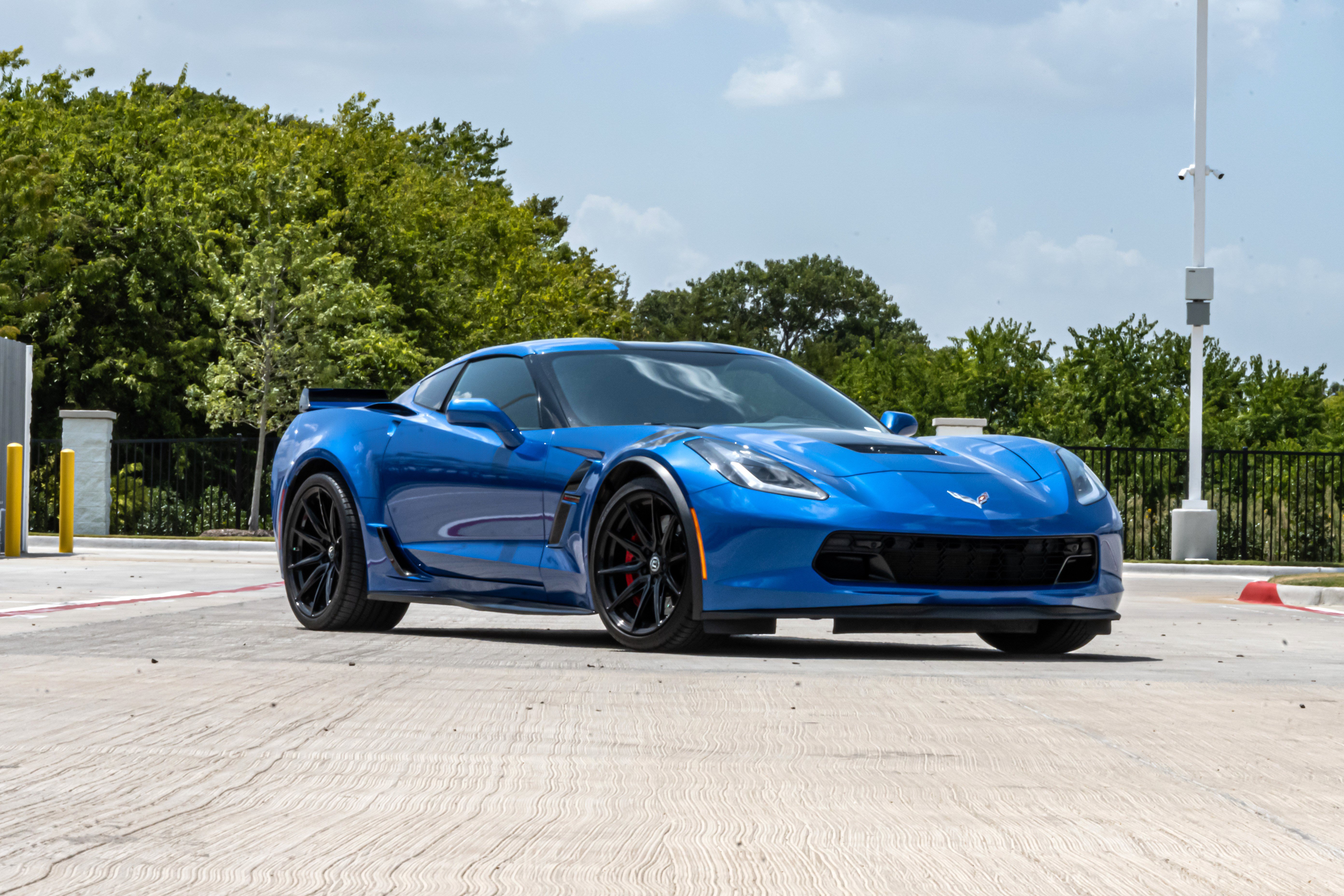 Used 2019 Chevrolet Corvette Grand Sport RWD image 2
