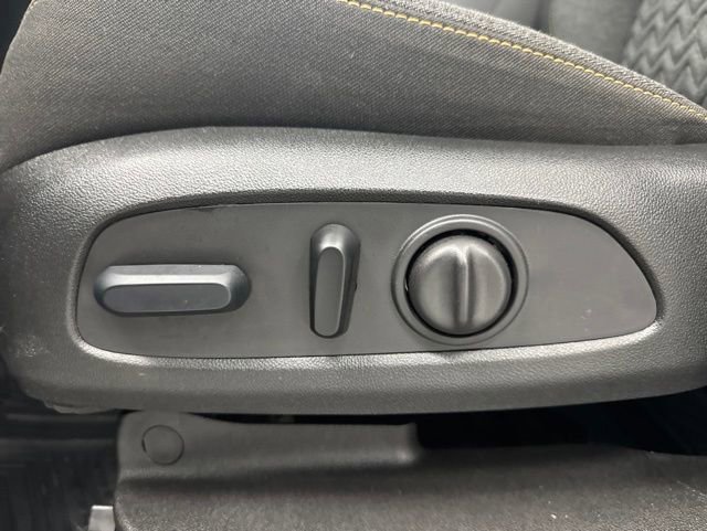 Used 2024 Chevrolet Equinox LT FWD image 10