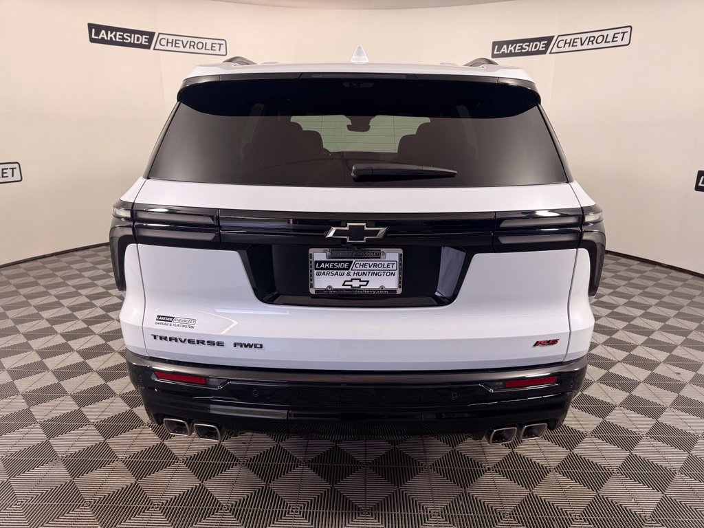 New 2026 Chevrolet Traverse RS w/ LPO, Floor Liner Package AWD/4WD image 5