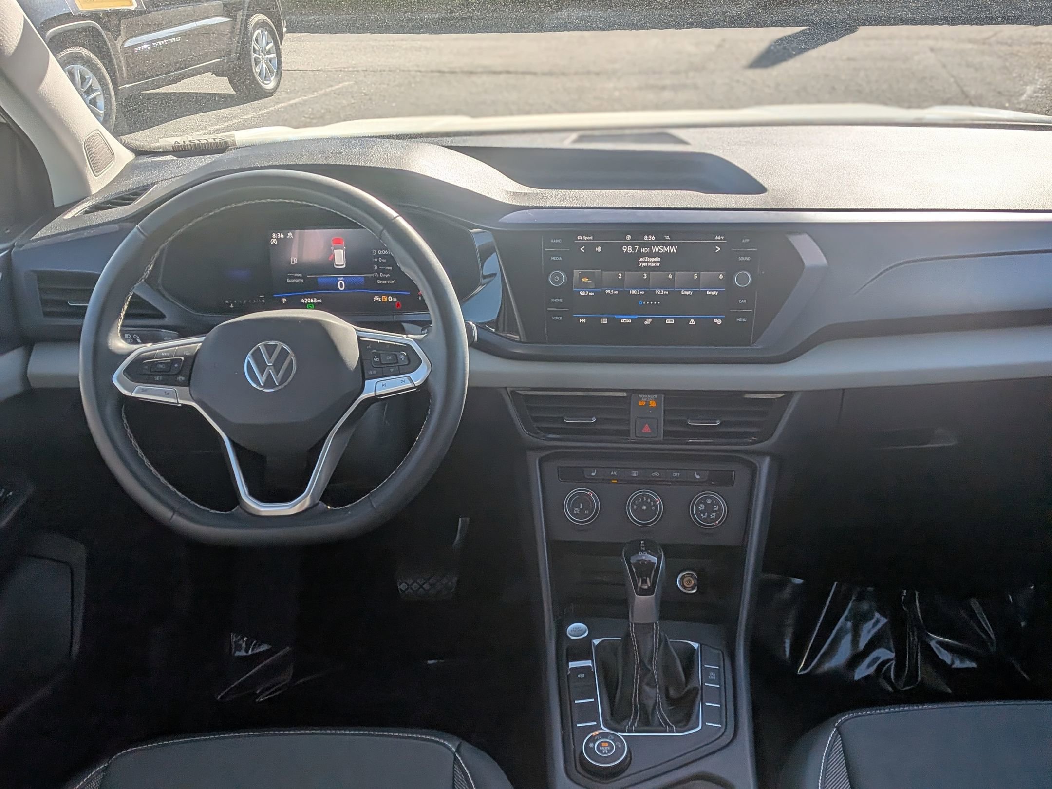 Used 2022 Volkswagen Taos SE AWD/4WD image 19