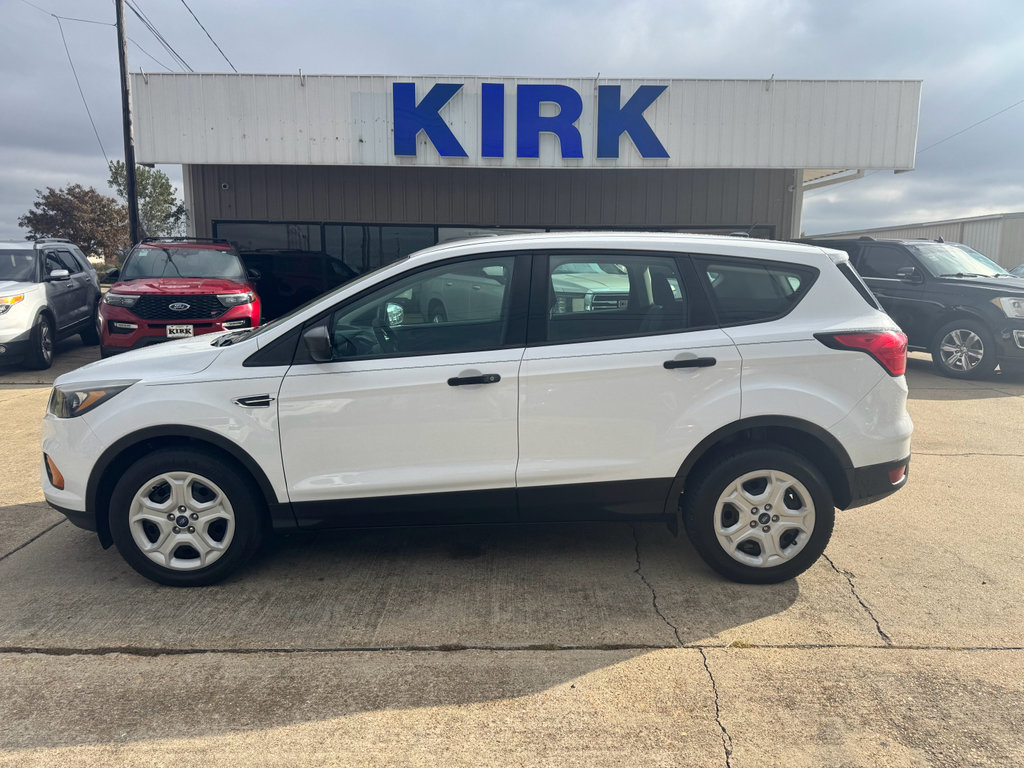 Used 2019 Ford Escape S image 2