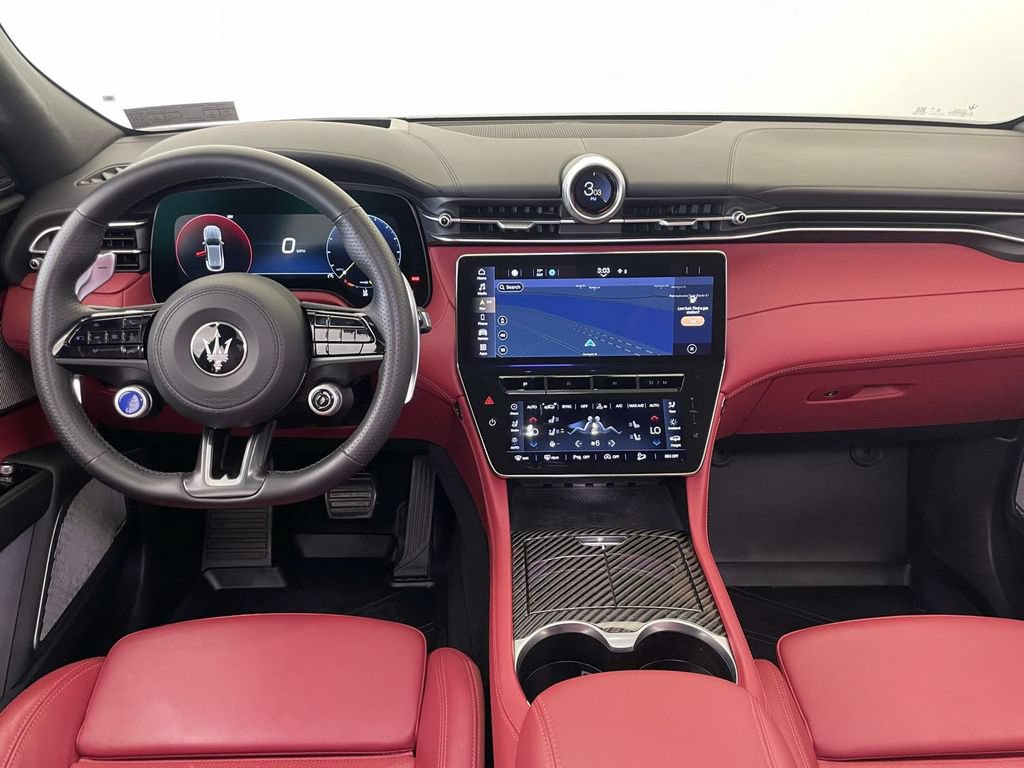 Used 2024 Maserati Grecale Trofeo AWD/4WD image 25