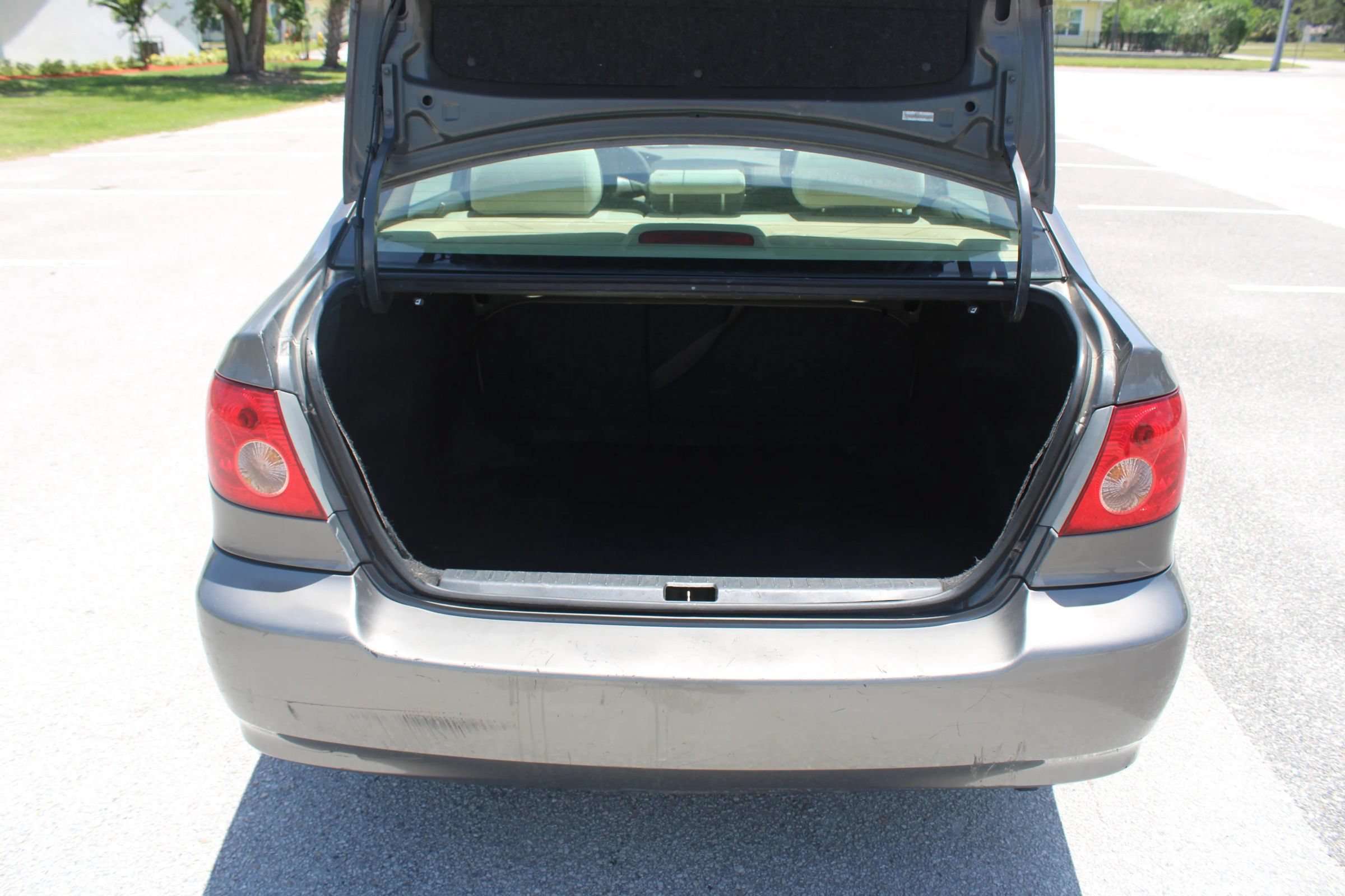 Used 2005 Toyota Corolla CE FWD image 31