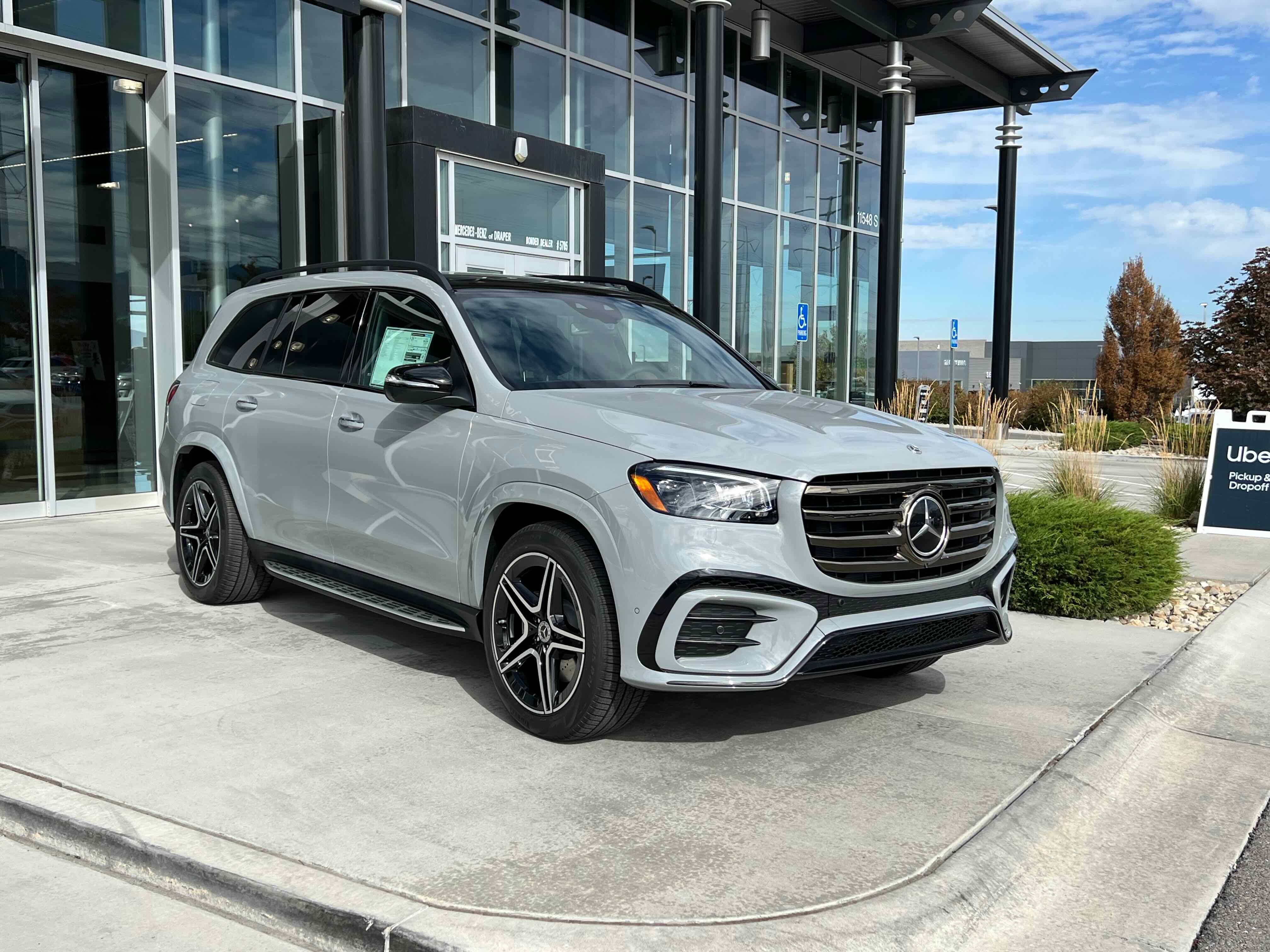 New 2026 Mercedes-Benz GLS 450 4MATIC image 4