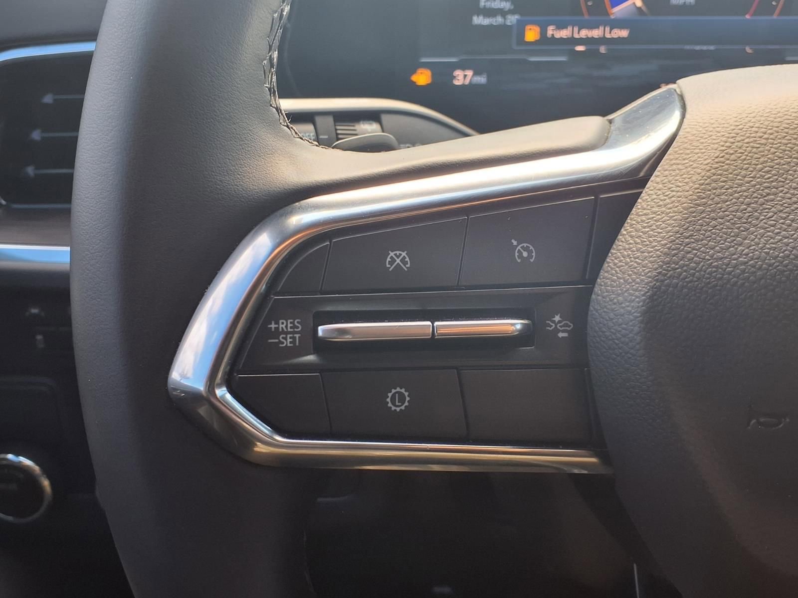 Used 2025 Chevrolet Suburban LS image 15