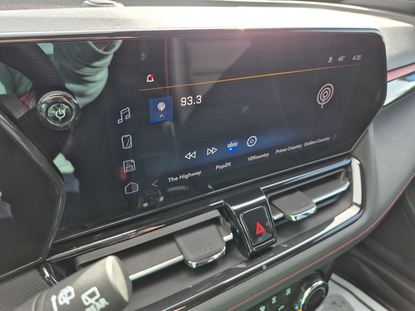 Used 2024 Chevrolet TrailBlazer RS w/ Driver Confidence Package image 18