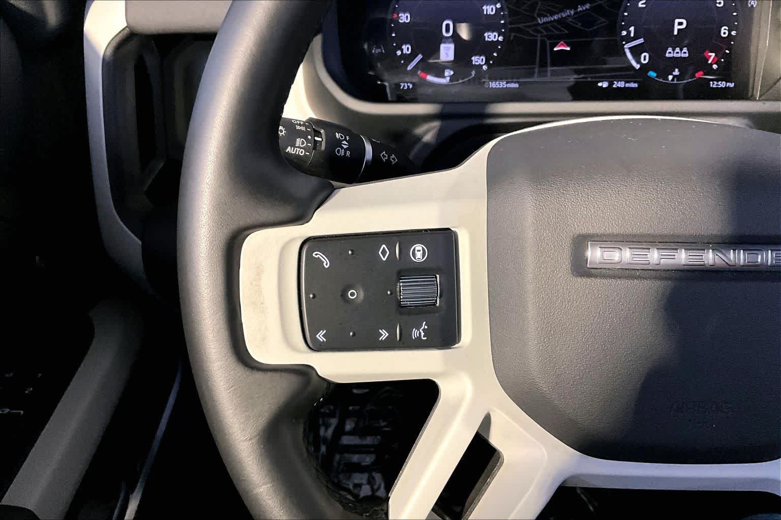 Used 2024 Land Rover Defender 110 X-Dynamic SE AWD/4WD image 24