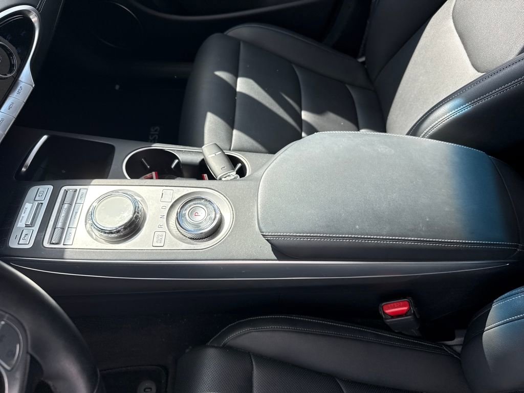 Used 2022 Genesis GV70 2.5T w/ Select Package image 26