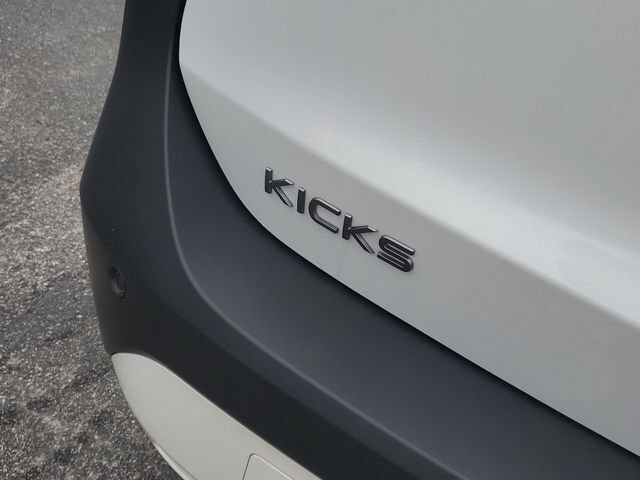New 2026 Nissan Kicks SV w/ SV Premium Package FWD image 6