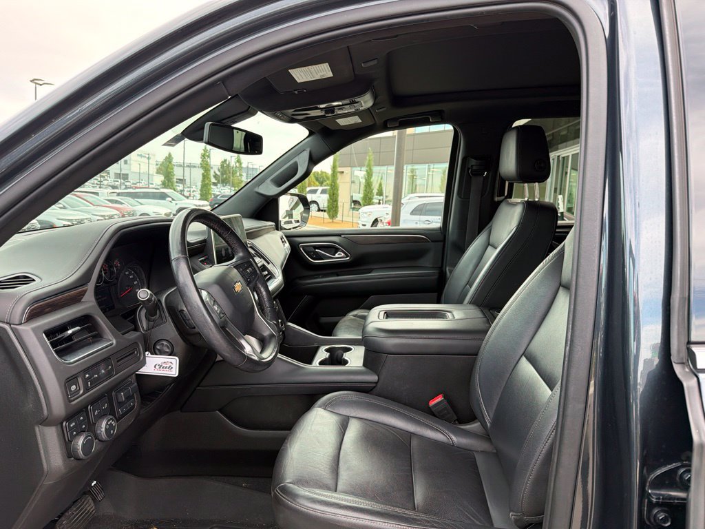 Used 2021 Chevrolet Tahoe LT w/ LT Signature Package AWD/4WD image 4