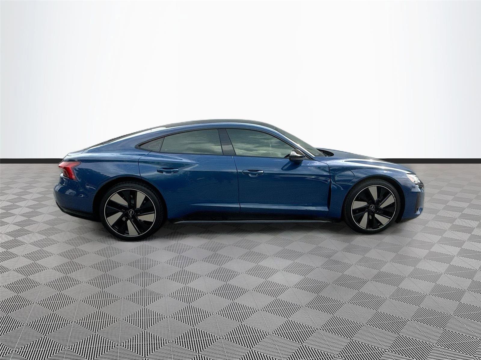 Used 2023 Audi e-tron GT Prestige w/ Prestige Package AWD/4WD image 8