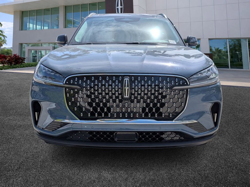 New 2026 Lincoln Aviator 2WD image 2