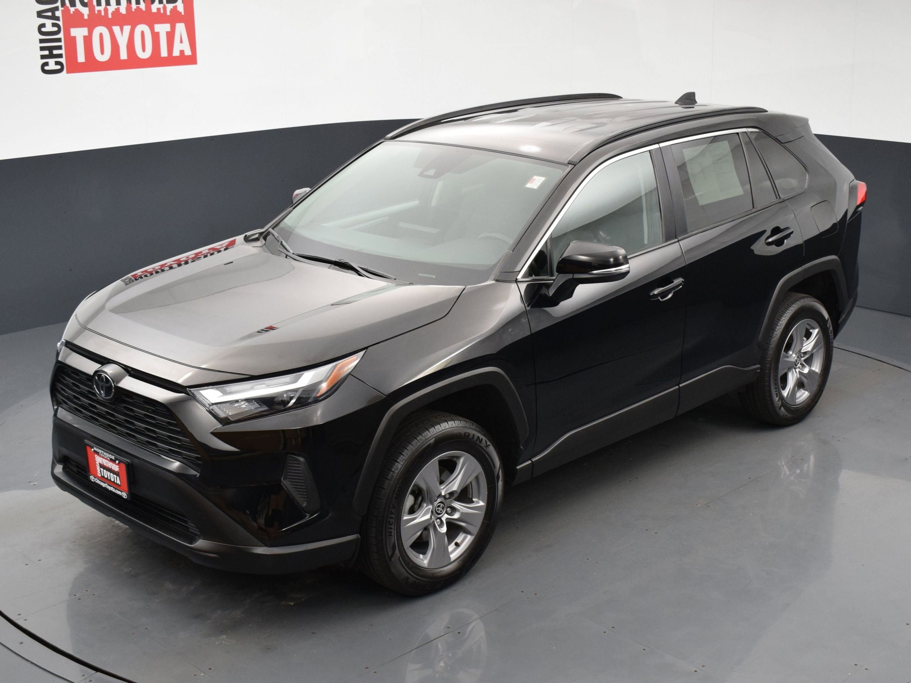 Used 2022 Toyota RAV4 XLE AWD/4WD image 23