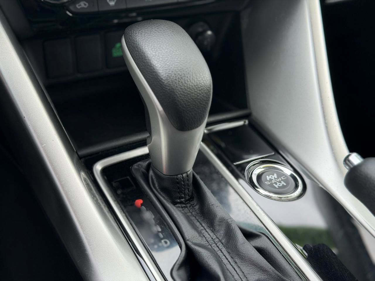 Used 2019 Mitsubishi Eclipse Cross ES AWD/4WD image 22