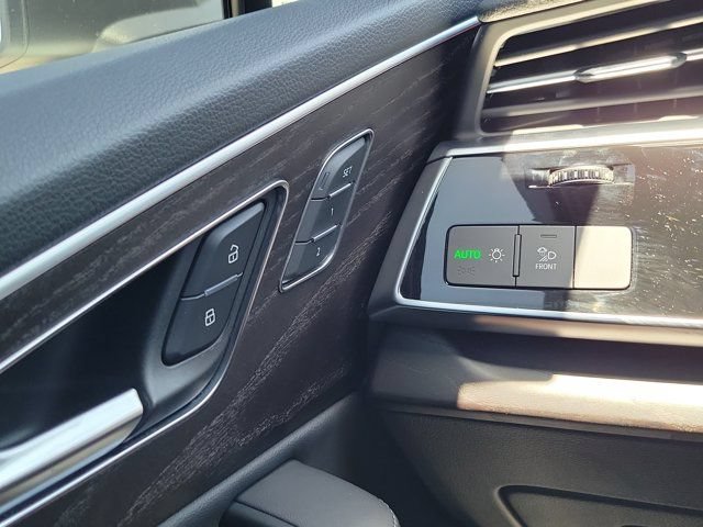 Certified 2023 Audi Q7 3.0T Premium Plus AWD/4WD image 20