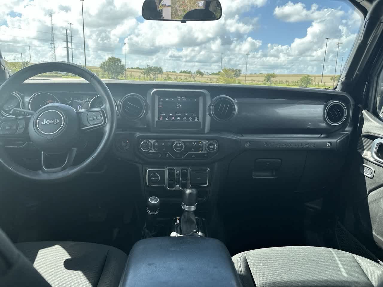 Used 2022 Jeep Wrangler Unlimited Sport AWD/4WD image 10
