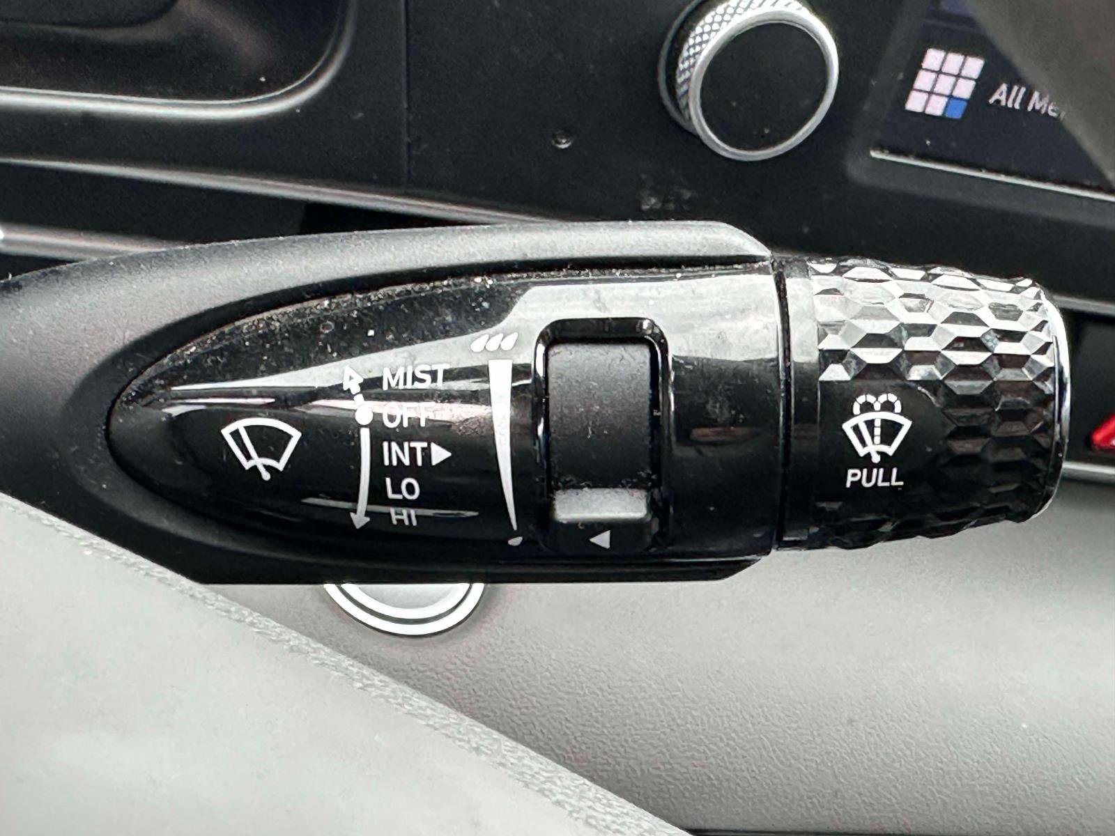 Used 2023 Hyundai Elantra Blue w/ Cargo Package image 20