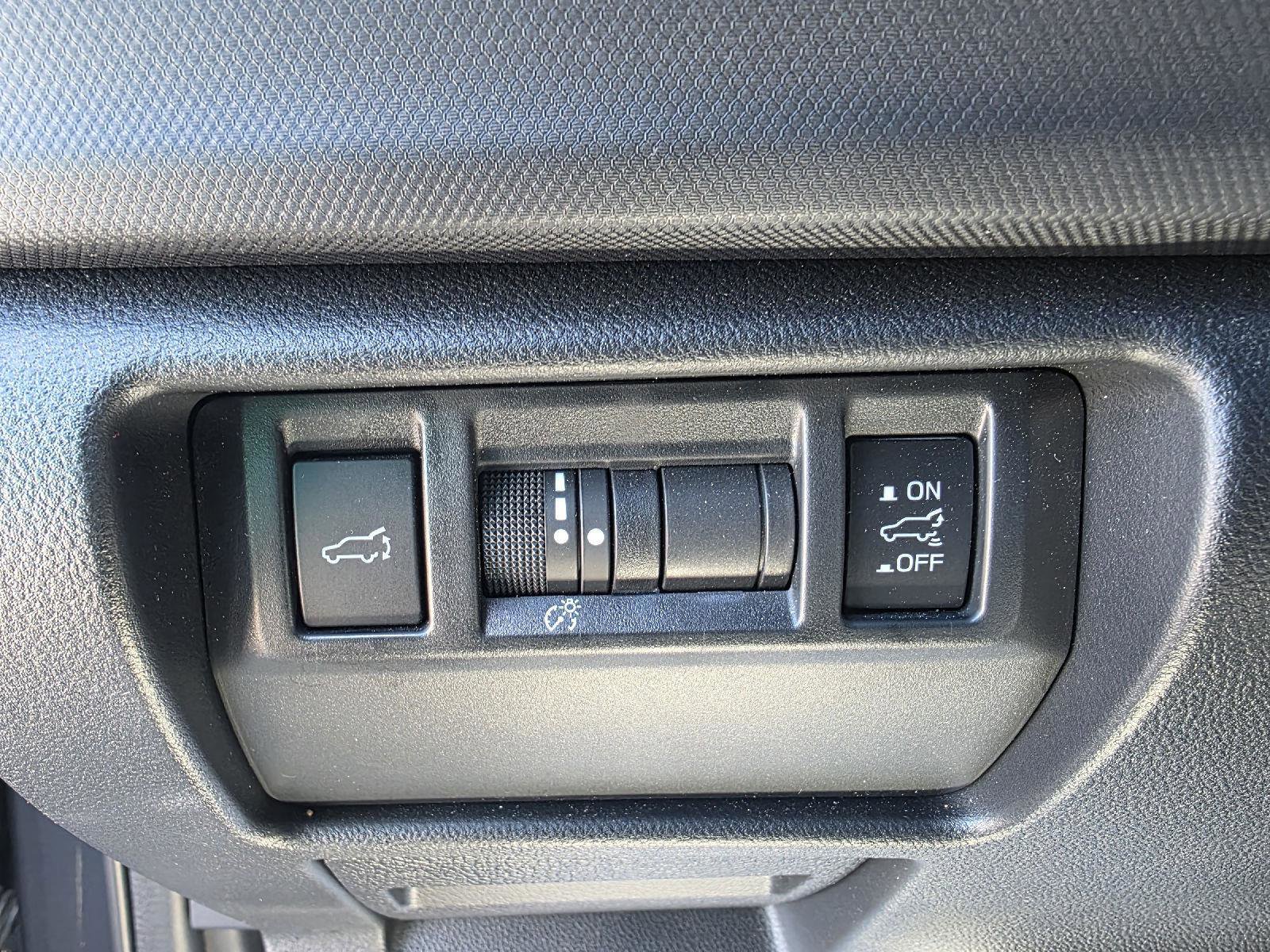 Used 2025 Subaru Forester Premium image 12