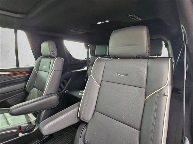 Certified 2023 Cadillac Escalade Premium Luxury AWD/4WD image 15