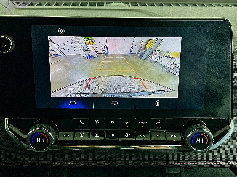 Used 2023 Chevrolet Colorado Z71 w/ Z71 Convenience Package 2 image 14