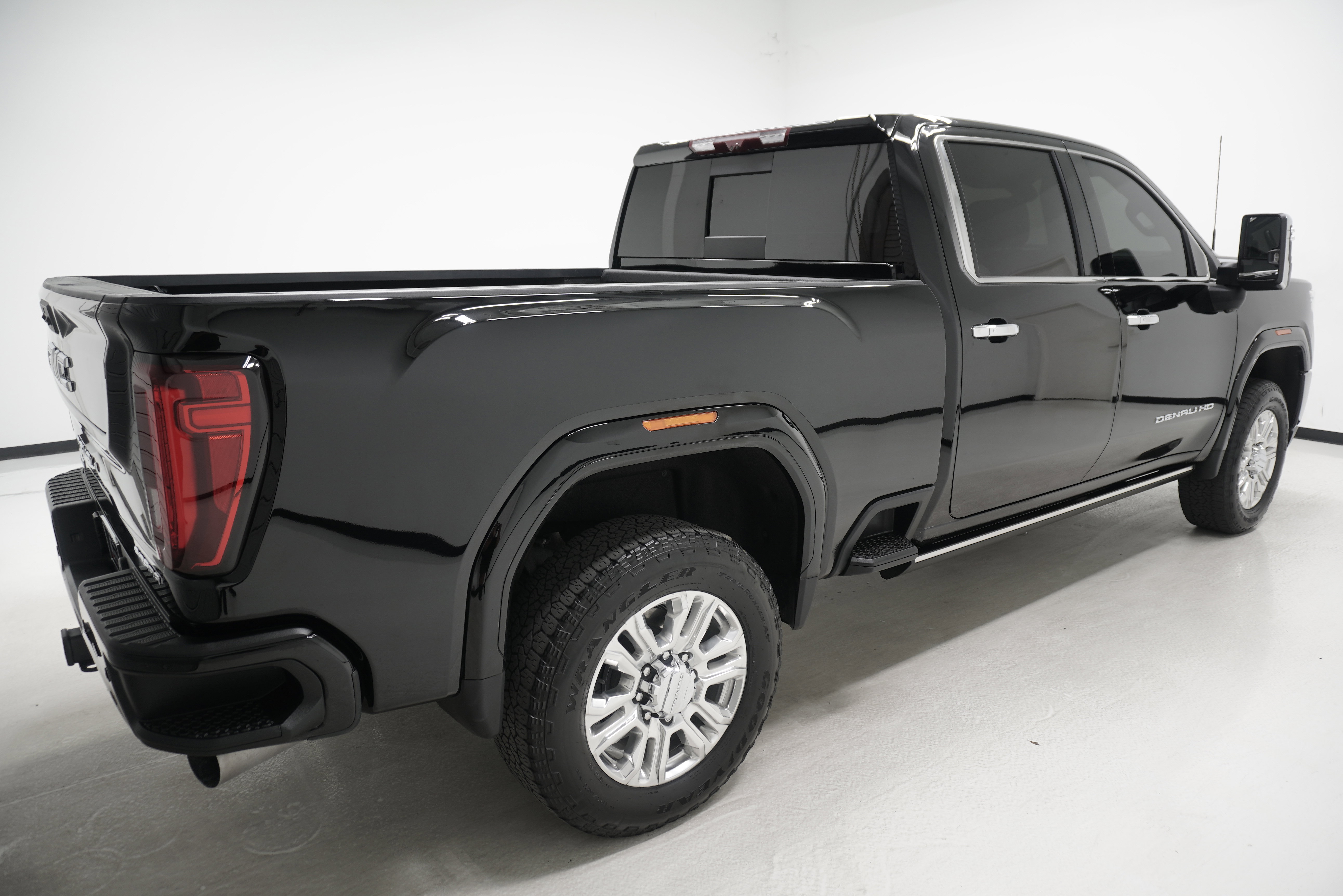 Used 2021 GMC Sierra 2500 Denali w/ Denali Ultimate Package AWD/4WD image 4