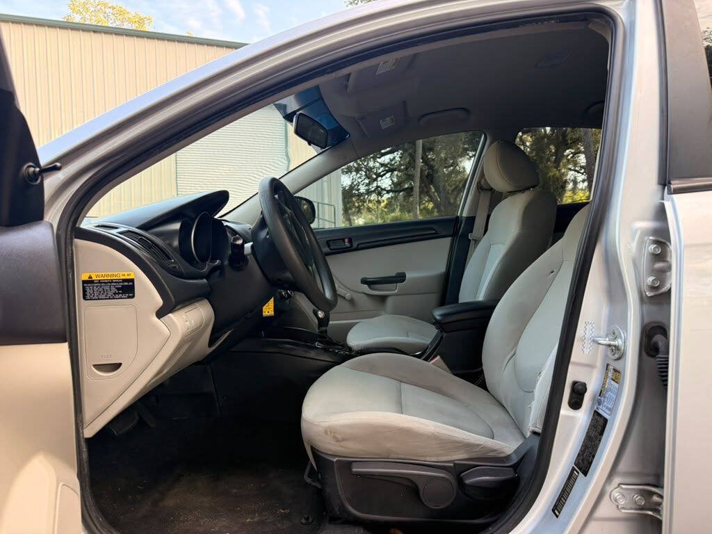 Used 2012 Kia Forte LX FWD image 8