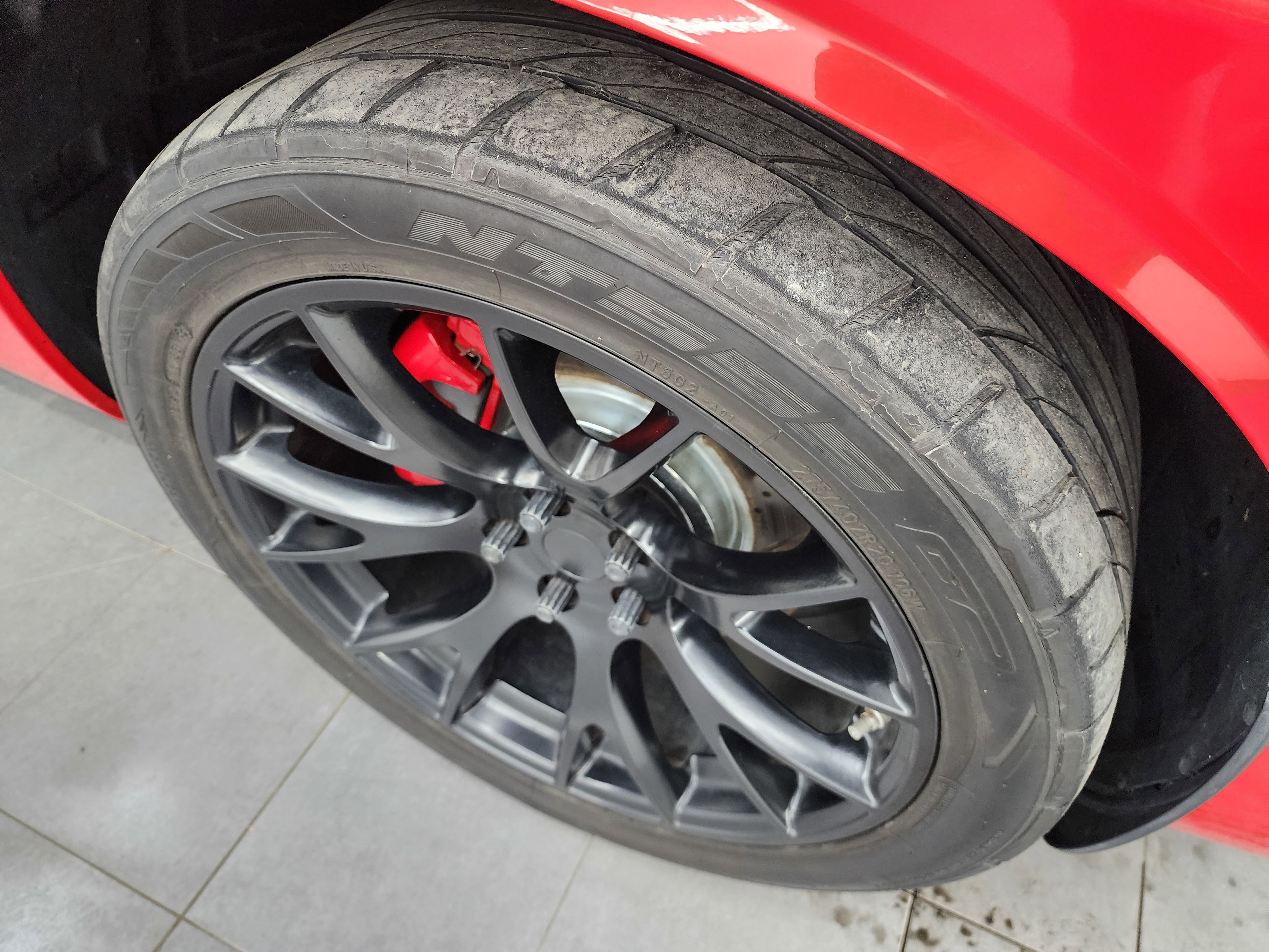 Used 2010 Dodge Challenger R/T RWD image 3