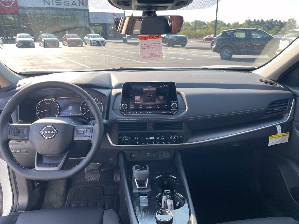 New 2026 Nissan Rogue Dark Armor AWD/4WD image 15