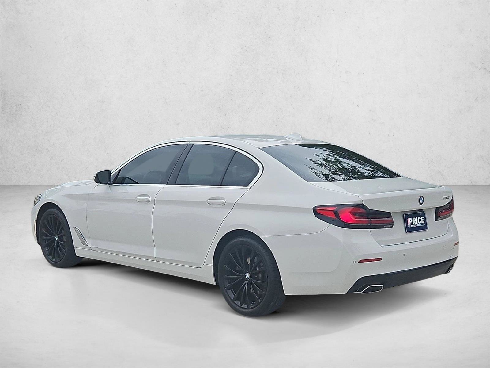 Used 2023 BMW 530i w/ Convenience Package RWD image 7