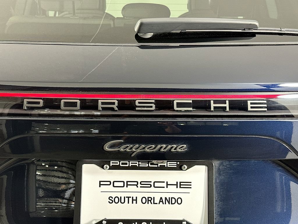 Certified 2023 Porsche Cayenne Platinum Edition AWD/4WD image 35