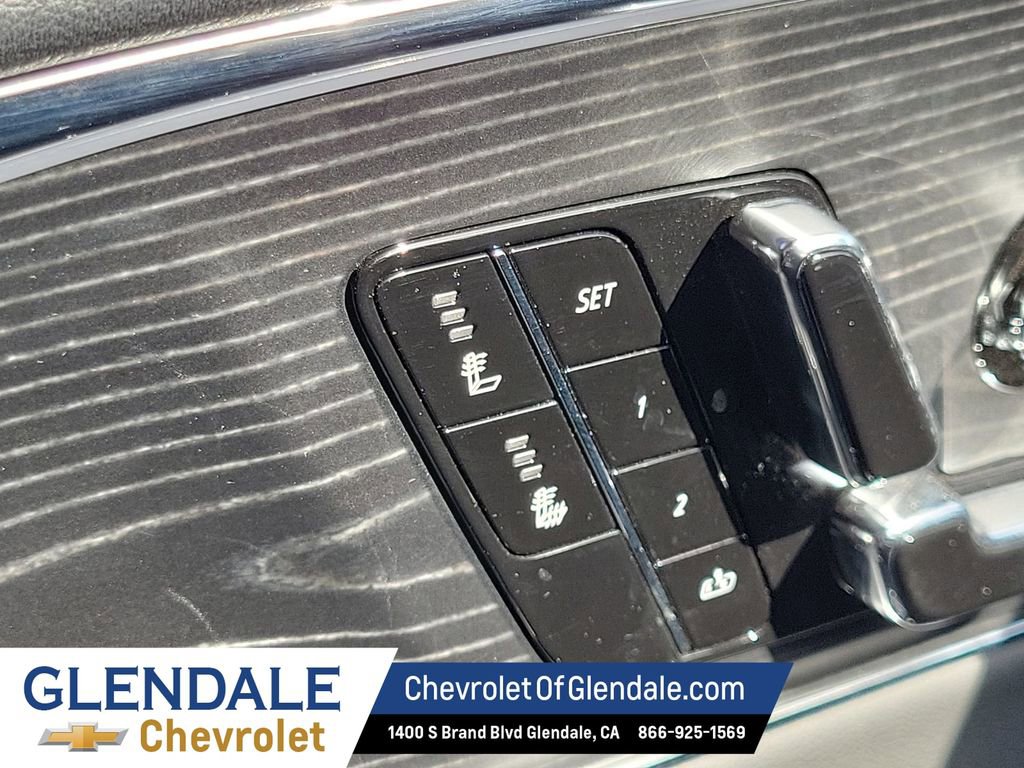 Certified 2024 Cadillac Lyriq Luxury image 31