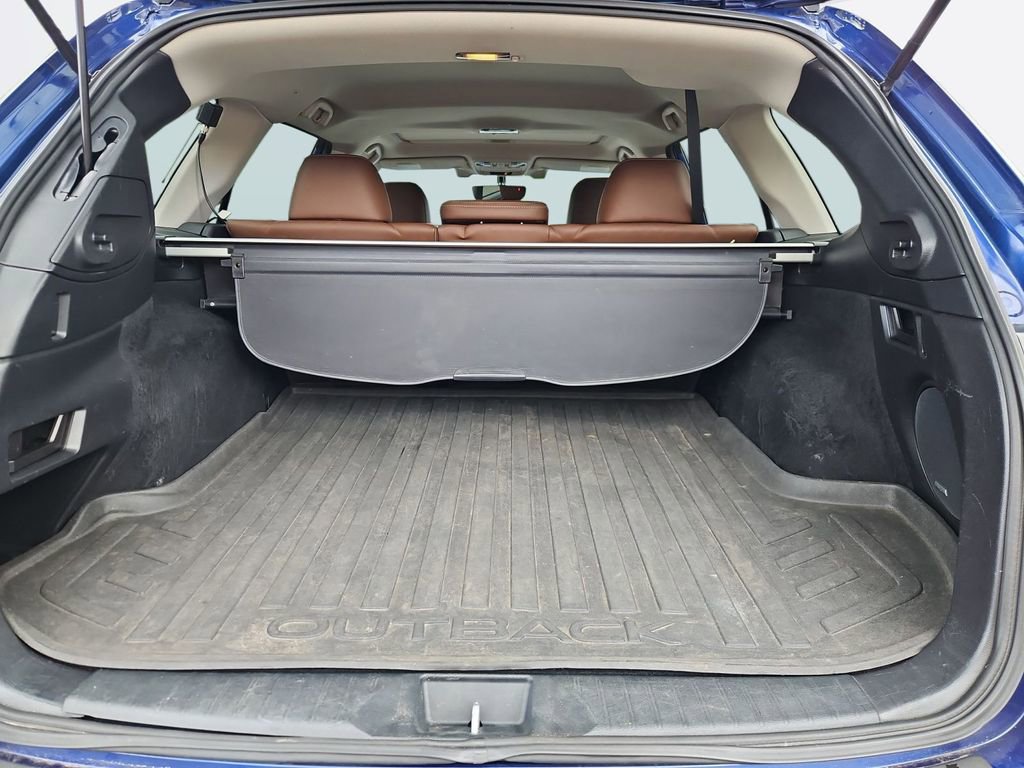 Used 2017 Subaru Outback 2.5i Touring w/ Popular Package #5A AWD/4WD image 24