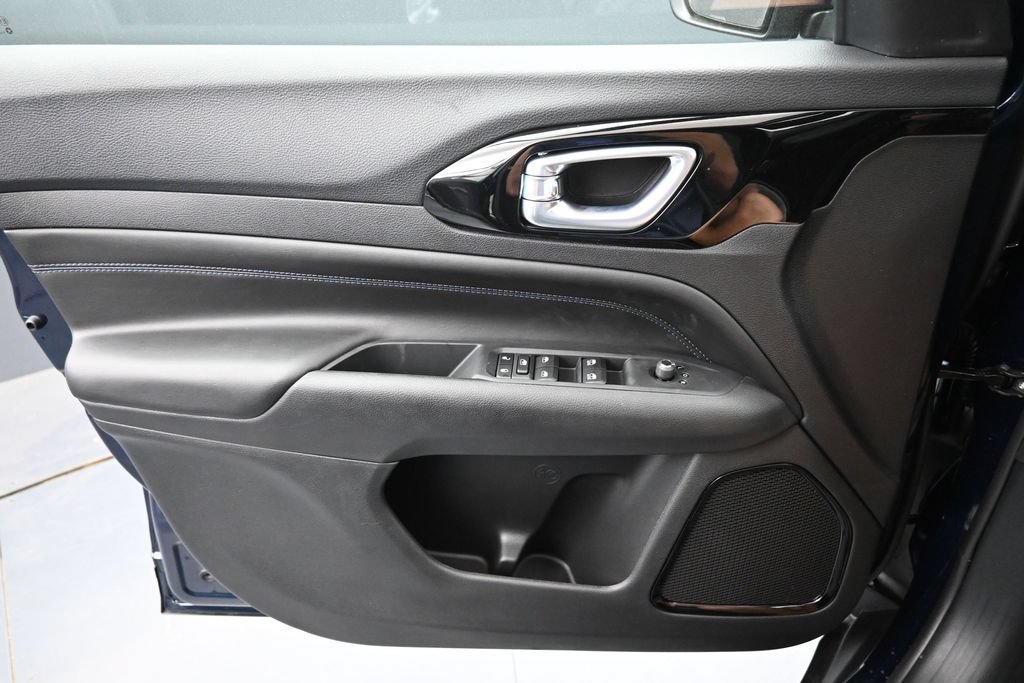 New 2026 Jeep Compass Latitude AWD/4WD image 20